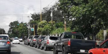 Buscar combustible en Refinería El Cardón generó la falta de gasolina en el estado Mérida