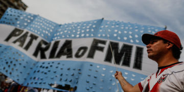 El FMI aprueba el desembolso de otros 800 millones de dólares para Argentina