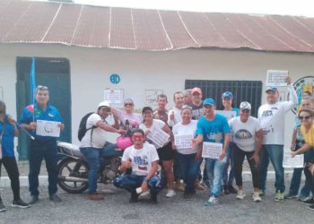 Dirigencia de oposición visita hogares del municipio Bolívar enseñando a votar por la Unidad