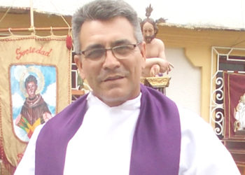 Sábado y domingo: Finales de novena que se ha venido ofreciendo a San Juan Bautista
