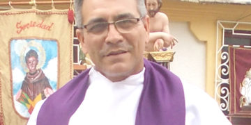 Sábado y domingo: Finales de novena que se ha venido ofreciendo a San Juan Bautista