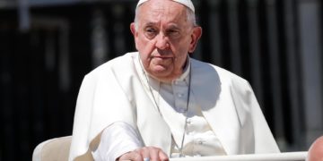 El papa lamenta que un bien común como el agua se use para la explotación o extorsión