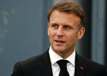 Los llamamientos de deportistas marcan el primer día de la campaña electoral francesa