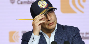 Petro se anota una victoria política con la reforma pensional pero la oposición anuncia demandas