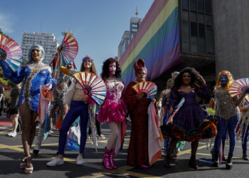 La marcha del orgullo LGTBIQ+ de São Paulo se ‘reapropia’ de la bandera de Brasil