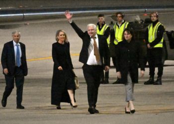 Julian Assange llega a Australia tras formalizar su libertad con la justicia de EE.UU.
