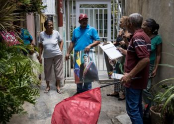 El chavismo contacta a sus simpatizantes en un simulacro para las presidenciales de julio