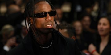 Arrestan al rapero Travis Scott, expareja de Kylie Jenner, por allanamiento de propiedad