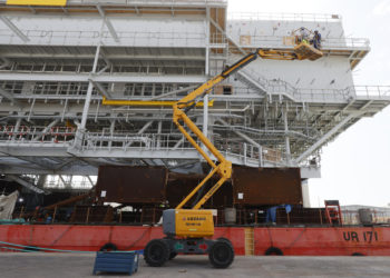 Empresa española termina 2 subestaciones eléctricas para parques eólicos marinos en EEUU