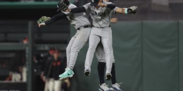 MLB | Jornada para el lucimiento de Gil, Luzardo, Albies y Castellanos