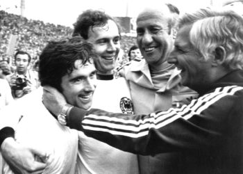 Beckenbauer, el ‘Kaiser’ de oro de la Eurocopa