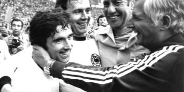 Beckenbauer, el ‘Kaiser’ de oro de la Eurocopa