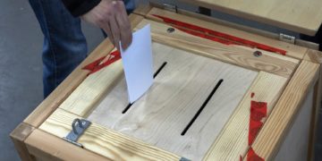 La ultraderecha avanza en Europa y sacude Francia