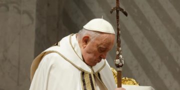 El papa afirma que interceder por la paz requiere involucrarse y asumir riesgos