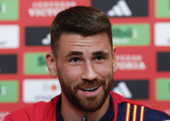 Unai Simón: «No siempre vas a ganar la posesión, se trata de ganar los partidos»