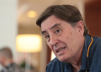 El poeta español Luis García Montero gana el Premio Internacional Carlos Fuentes 2024