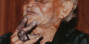 Antonio Fernández. “El Hombre del Anillo”: “De loco a Premio Nacional de Cultura Popular” / Por Alfredo Matheus