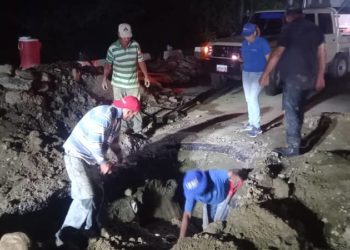 Aguas de Mérida reparó avería en tubo alimentador de la planta Villas Libertad
