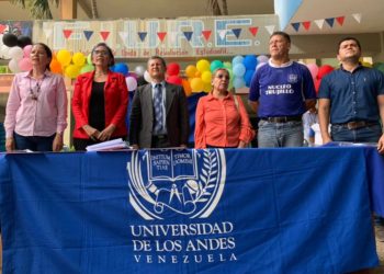Estudiantes de la ULA NURR fueron homenajeados por sus logros académicos