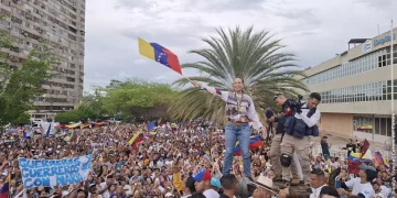 Gira de María Corina en Bolívar reaviva movilizaciones ciudadanas e intención de voto