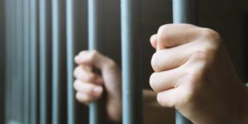 Trujillo | Privado de libertad estudiante de medicina por presunto acto sexual en contra de su hermana de seis años