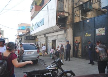 Comercios de Valera trabajan con normalidad después del incendio del pasado sábado