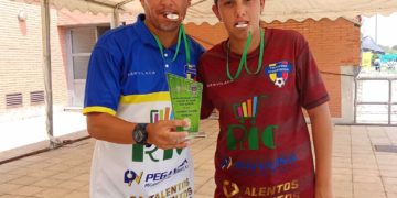 Orgullo boconés: Dos atletas triunfan en torneo en España