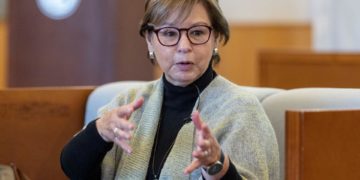 La poeta colombiana Piedad Bonett gana el XXXIII Premio Reina Sofía de Poesía