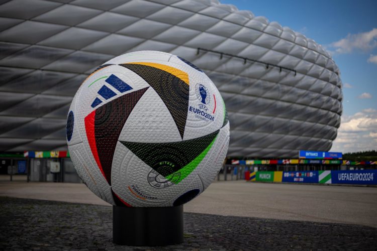 Preparativos en el Allianz Arena para la inauguración de la Eurocopa 2024. EFE/EPA/MARTIN DIVISEK