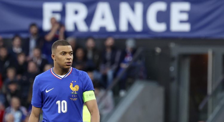 3-0. Mbappé recupera la sonrisa y el Real Madrid se frota las manos