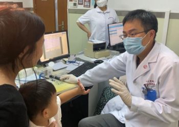 Cinco niños sordos de nacimiento recuperan el oído y el habla gracias a una terapia génica