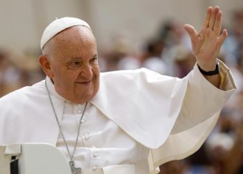 El papa reclama a los gobernantes «responsabilidad» para acabar con las guerras