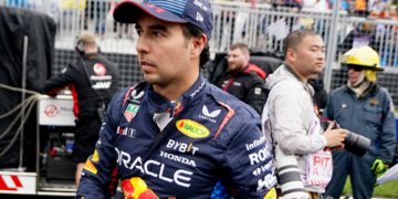 ‘Checo’ Pérez multado y tres puestos de sanción en el GP de España