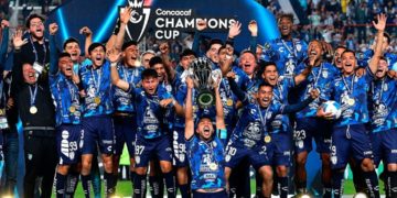 Salomón Rondón con doblete llevó al título al Pachucha en la Concachampions