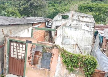 Táchira/ Barrio El Paraiso entre grietas, colapso de cloacas y abandono gubernamental