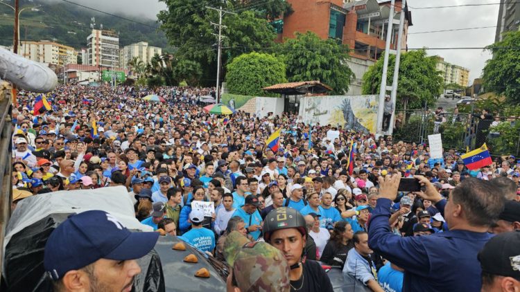 En Mérida: María Corina llenó el Viaducto Campo Elías