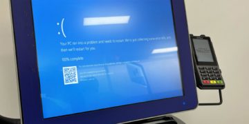 ¿Qué son las pantallas azules que aparecen en los ordenadores de Microsoft tras el fallo?