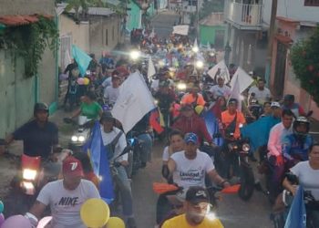 Marcha donde abundaron las motos puso fin a la campaña electoral en Rafael Rangel