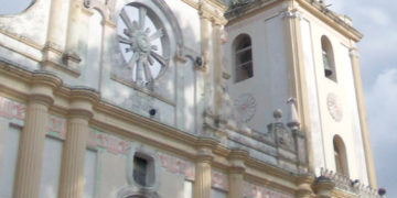 Dirigentes de diversas organizaciones políticas y seguidores de la Iglesia Católica invitan a rogatoria por la paz