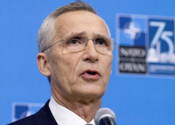 Stoltenberg dice que si hay un alto el fuego en Ucrania el país debería entrar en la OTAN