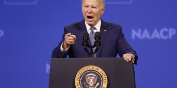 Biden dice que abandonaría la carrera presidencial si tuviera un problema médico grave