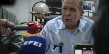 González Urrutia hace su penúltima parada de campaña en Zulia, el estado que da más votos