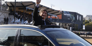 Milei se compromete con futura eliminación de las retenciones al campo y de cepo cambiario