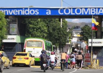 «Absoluta normalidad» en frontera entre Colombia y Venezuela, con 40 % menos de tránsito