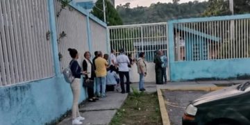 Personal comicial denuncia “madrugonazo” del Pan República en la instalación de las mesas electorales