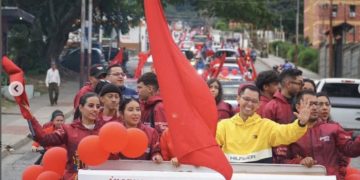 Marcha y caravana realizaron en Mérida en apoyo a la candidatura de Maduro