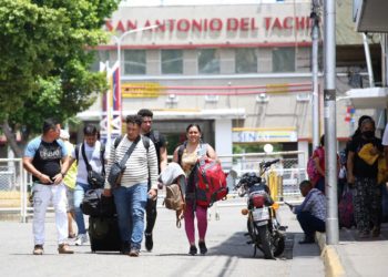 Corredor humanitario y paso por trochas  durante cierre de frontera con Colombia