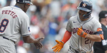Iglesias, Altuve y Candelario amenizan la fiesta latina en las Grandes Ligas
