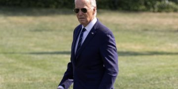 Biden ordena dotar de un dispositivo de seguridad a Kennedy Jr. y reforzar el de Trump