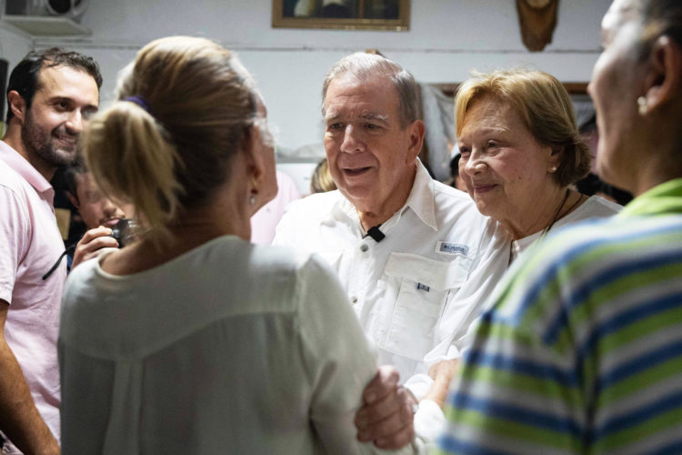 González Urrutia pide el voto para transformar Venezuela